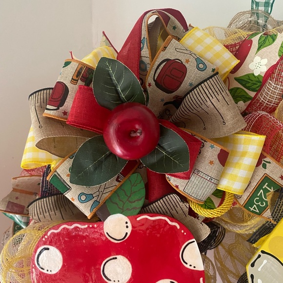 School Wreath,Fall Wreath,Fall Decor,Personalizable Wreath,Back to school, - Picture 2 of 6